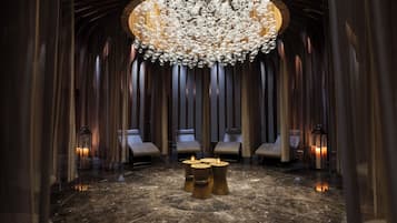Espace de soins pour les couples, sauna, bain Ă remous, hammam, hammam