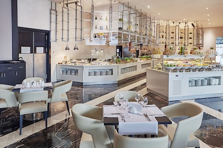 Daily buffet breakfast (EUR 48 per person)