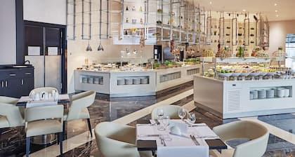 Wyndham Grand Levent Istanbul Hotel & Conference Center