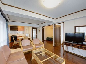 TV - Morimar Resort Hotel (Yomitan)