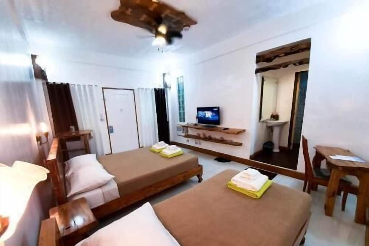 1 bedroom, minibar, in-room safe, desk