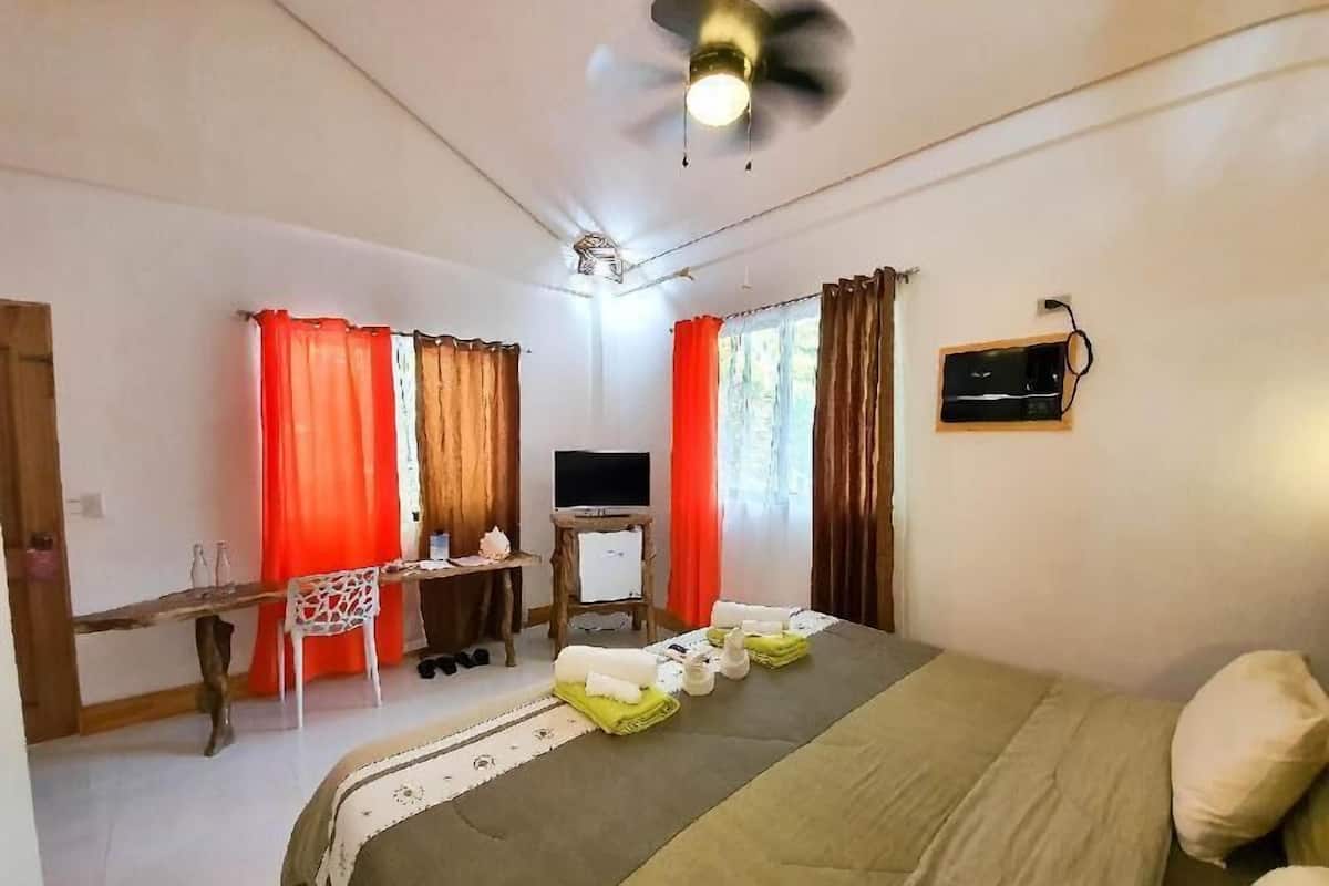 1 bedroom, minibar, in-room safe, desk