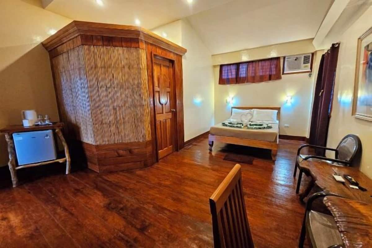 1 bilik tidur, peralatan tempat tidur hipoalergenik, bar mini