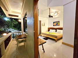 Superior szoba, 1 hálószobával, kilátással a kertre | Terasz/udvar