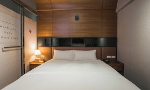 Superior Room | In-room safe, iron/ironing board, free WiFi, bed sheets - Royal Rose Hotel Taipei Station (Taipei)