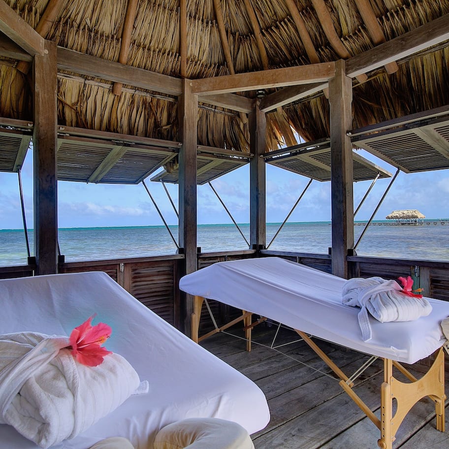 Couples treatment rooms, body treatments, aromatherapy