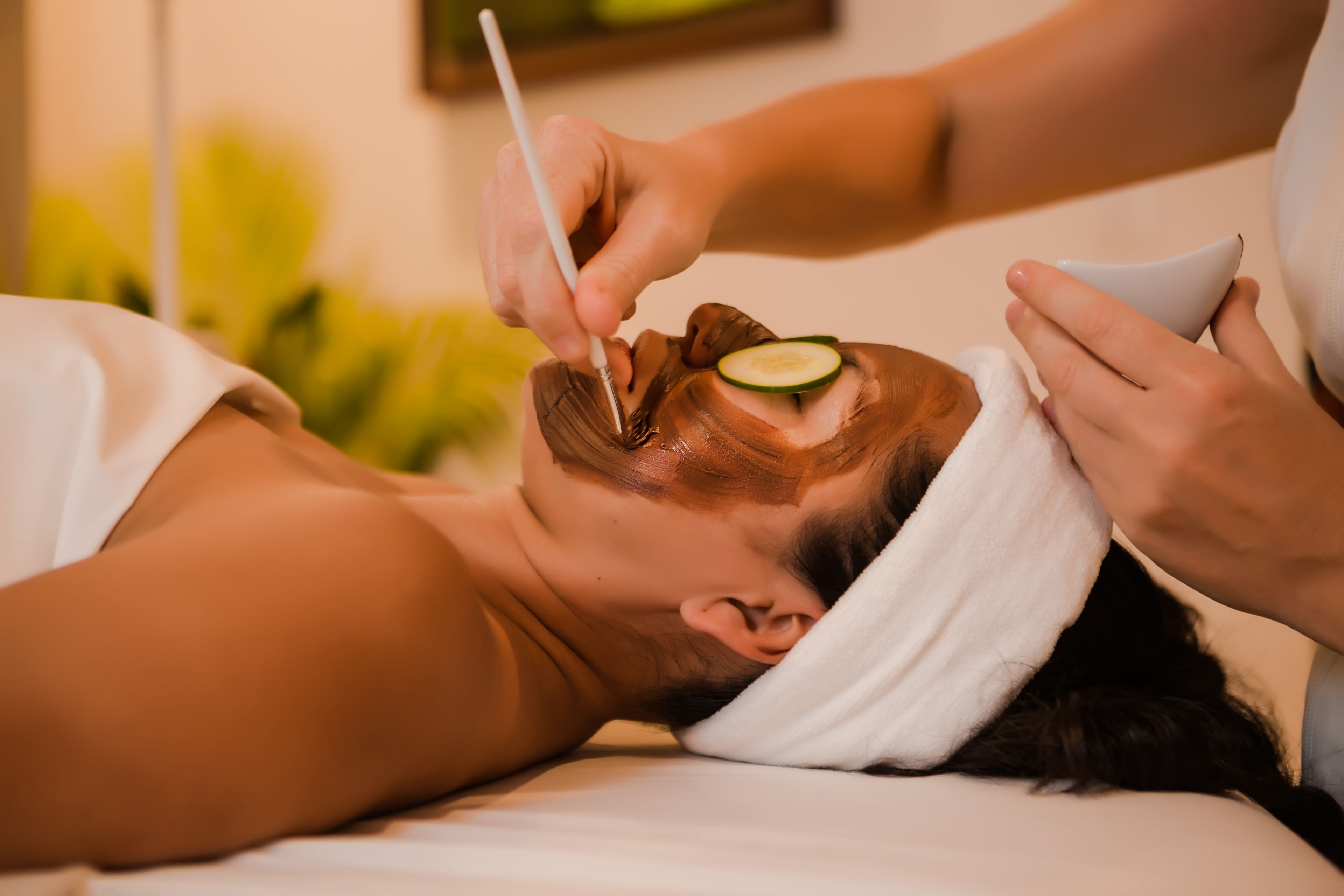 Couples treatment rooms, body treatments, aromatherapy