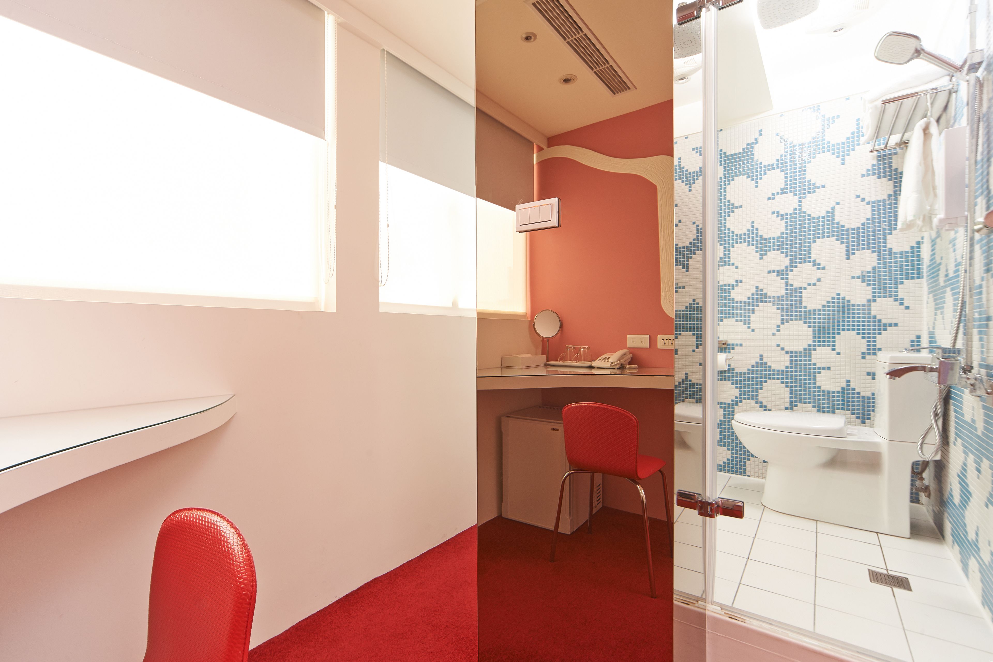 standard single room | room amenity