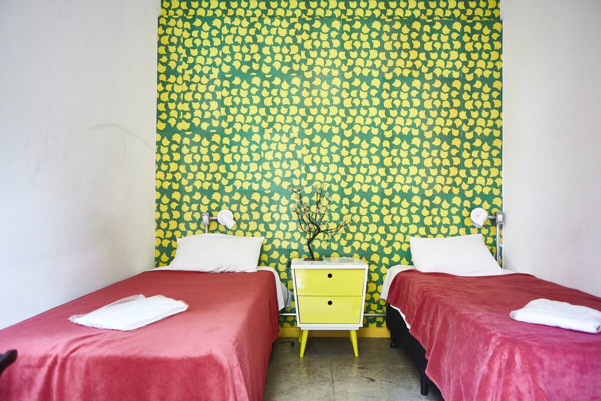 Suite 2 Single Beds