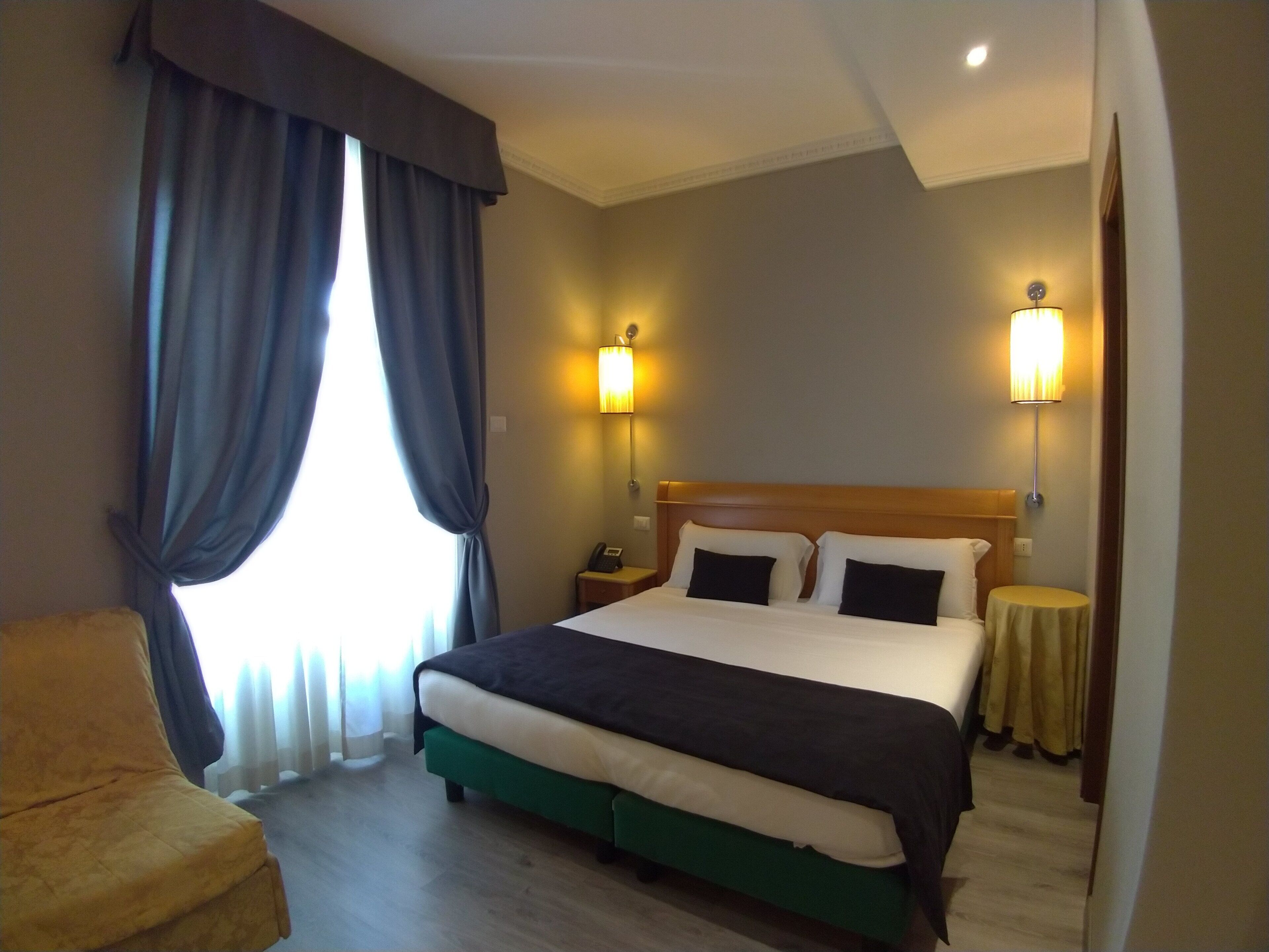 Photo - Residenza dei Quiriti