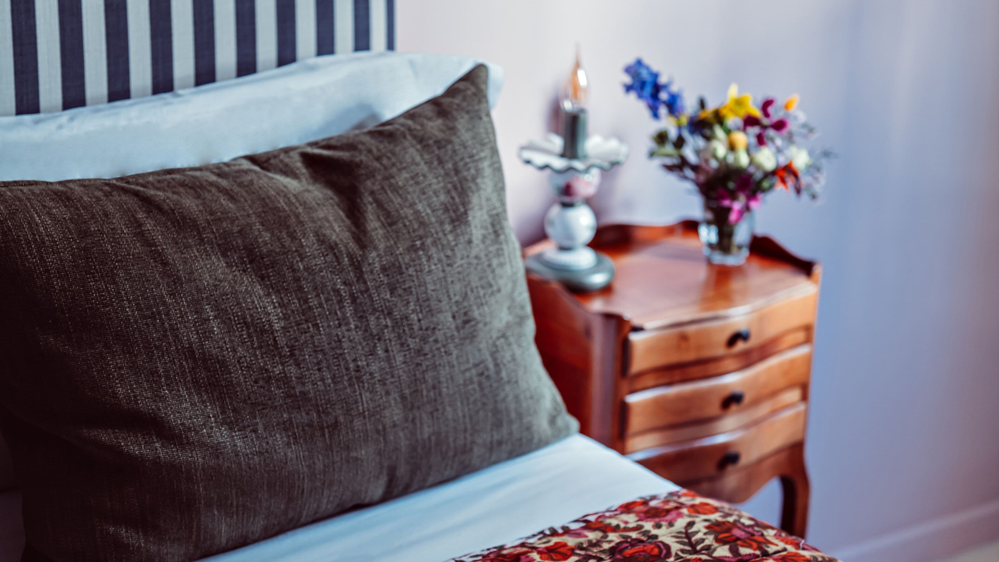 executive double room | minibar, in-room safe, desk, blackout curtains