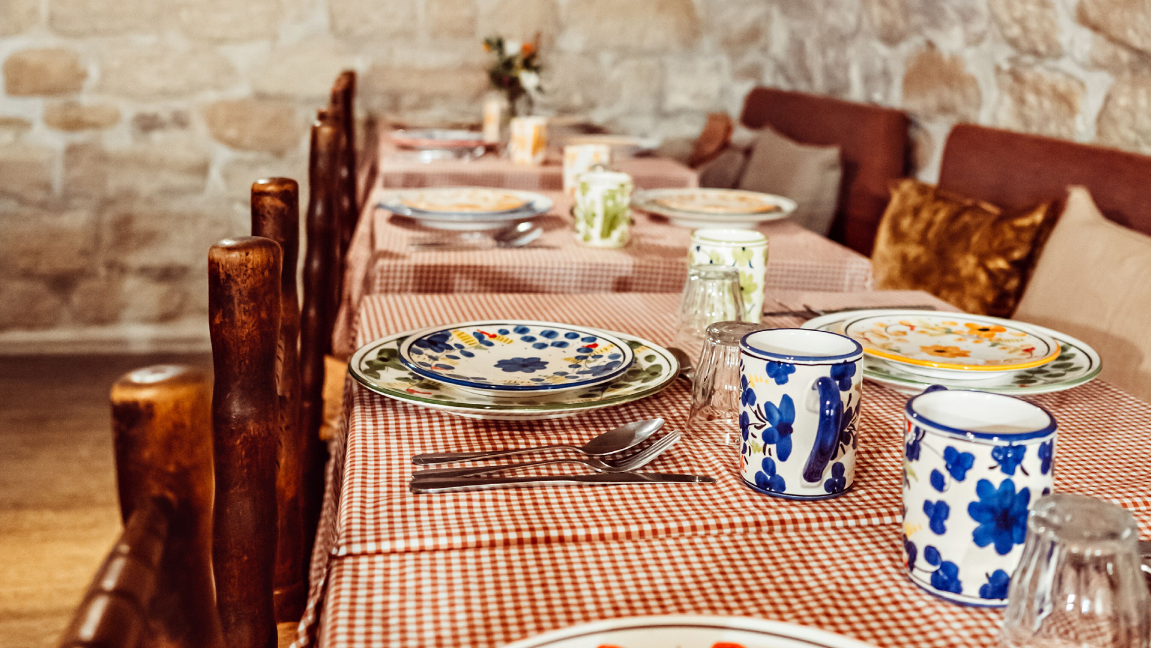 daily buffet breakfast (eur 22 per person)