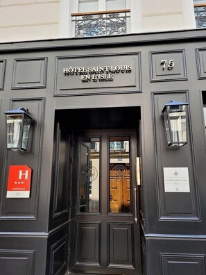 Exterior - Hotel Saint-Louis en L'Isle - Notre-Dame (Paris)
