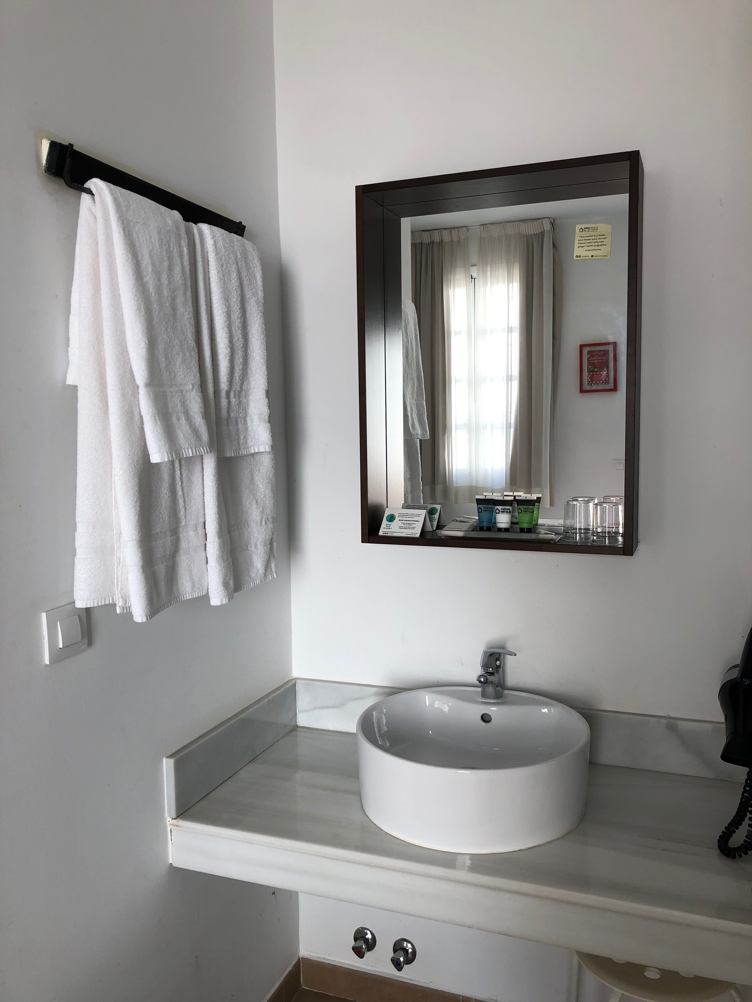 economy room | minibar, in-room safe, desk, iron/ironing board