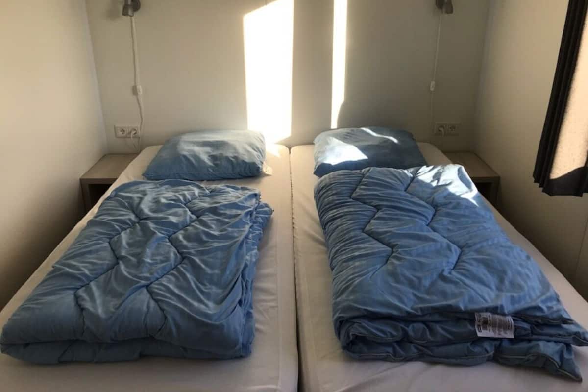 Ferienhütte, 2 Schlafzimmer, Terrasse | 2 Schlafzimmer, Bügeleisen/Bügelbrett, kostenloses WLAN