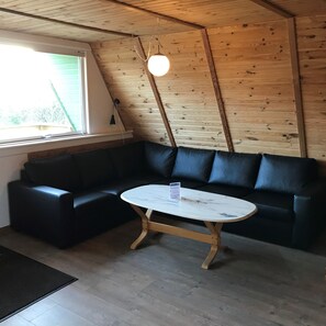 Cottage, 3 Bedrooms, Terrace (Linen Excluded)