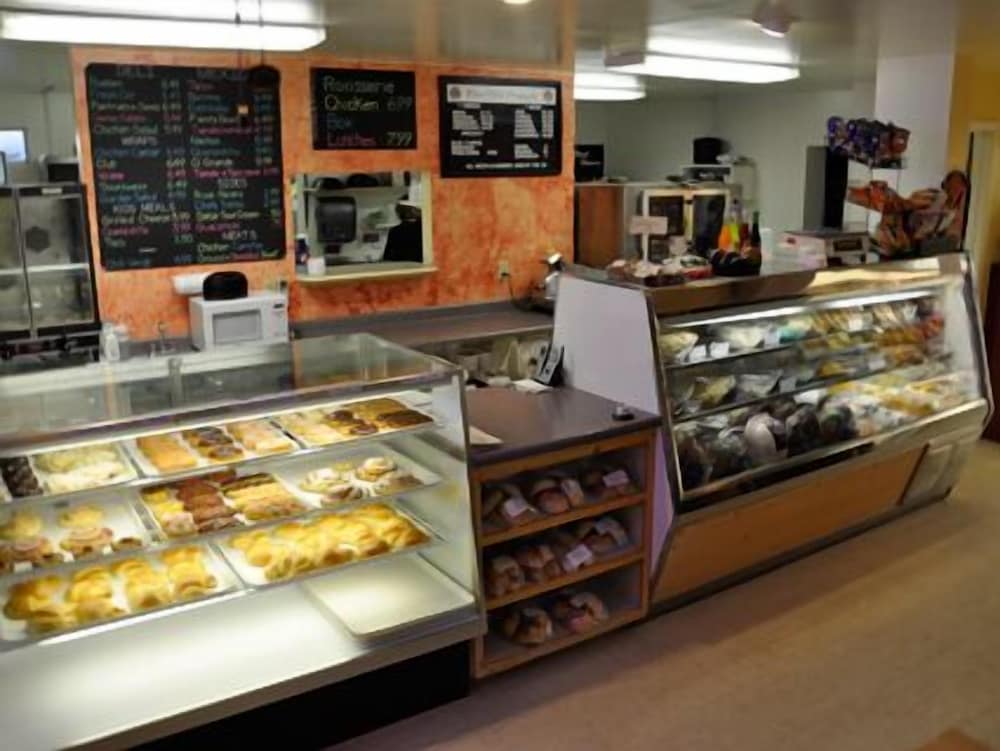 Chuck Wagon Lodge by null