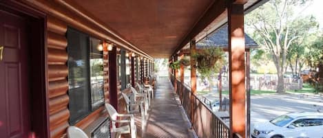 Double Room, 2 Queen Beds | Balcony