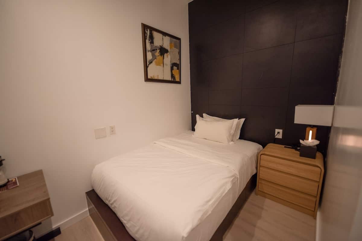 Compact Room | Premium bedding, down comforters, memory foam beds, minibar