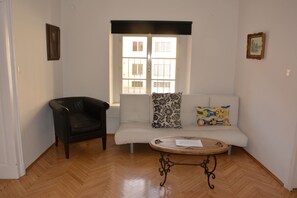 Family Condo, Multiple Bedrooms