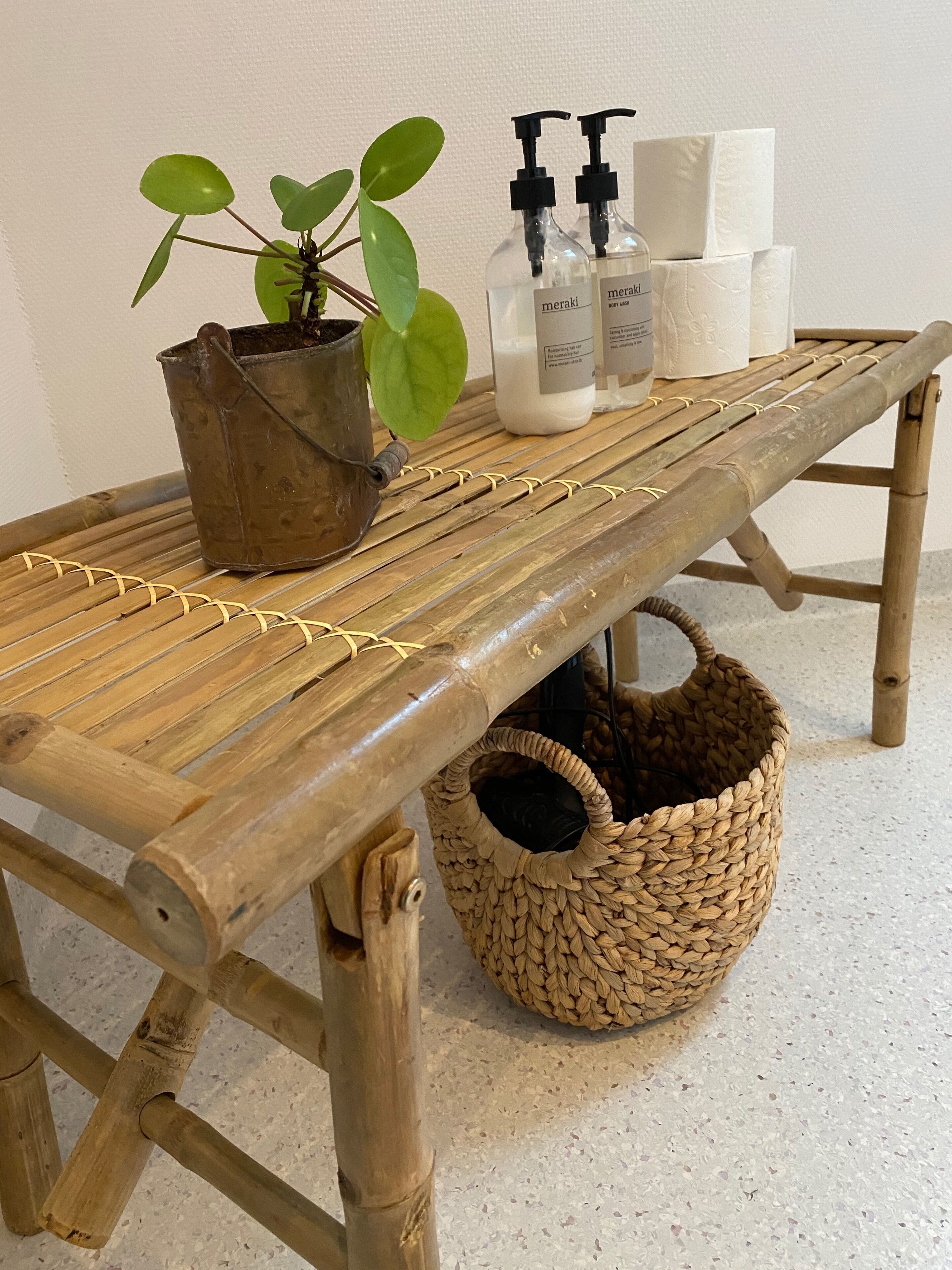 apartment, kitchenette | bathroom | shower, free toiletries, hair dryer, towels