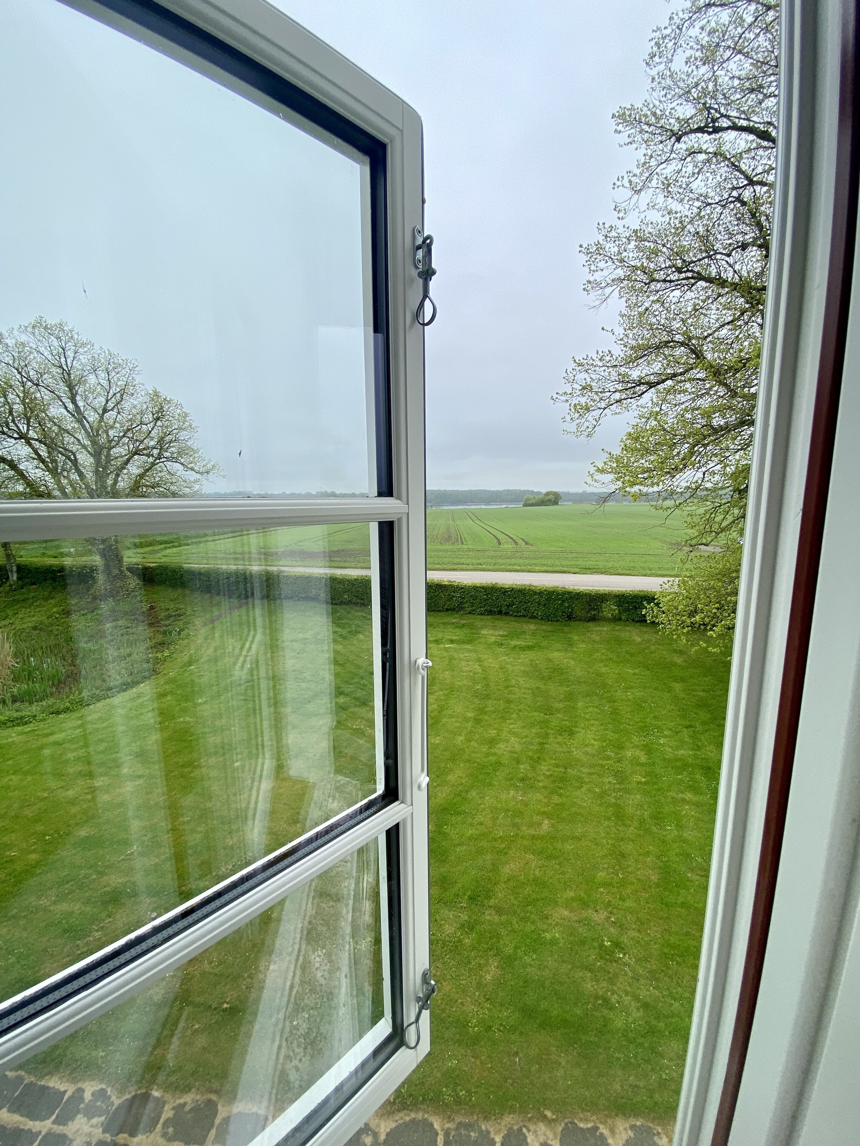 1 bedroom, premium bedding, down duvets, individually decorated