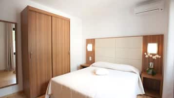 Free minibar items, in-room safe, desk, soundproofing