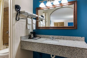 Ducha, secador de pelo, toallas