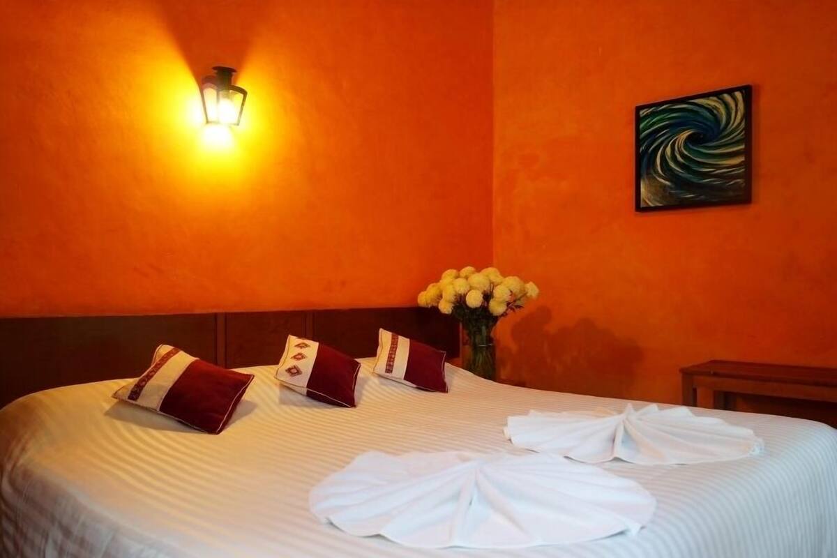 Double Room, 1 King Bed | Down duvets, in-room safe, desk, laptop workspace