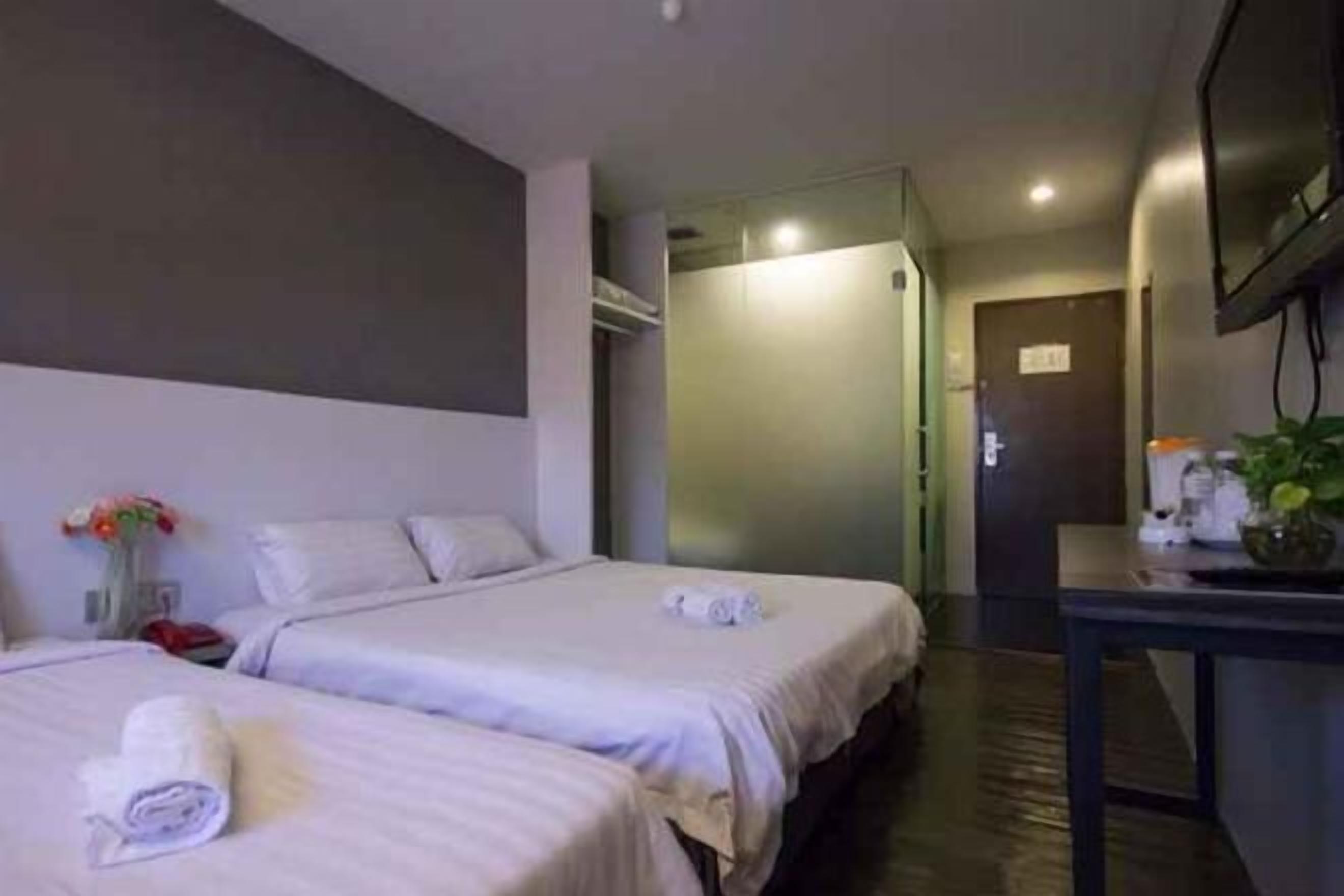 Skrivebord, strykejern/-brett og wi-fi (inkludert)