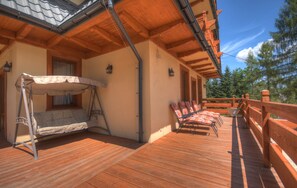 ลานระเบียง/นอกชาน