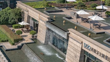 5 restaurantes; se sirven desayunos, comidas, cenas y brunch