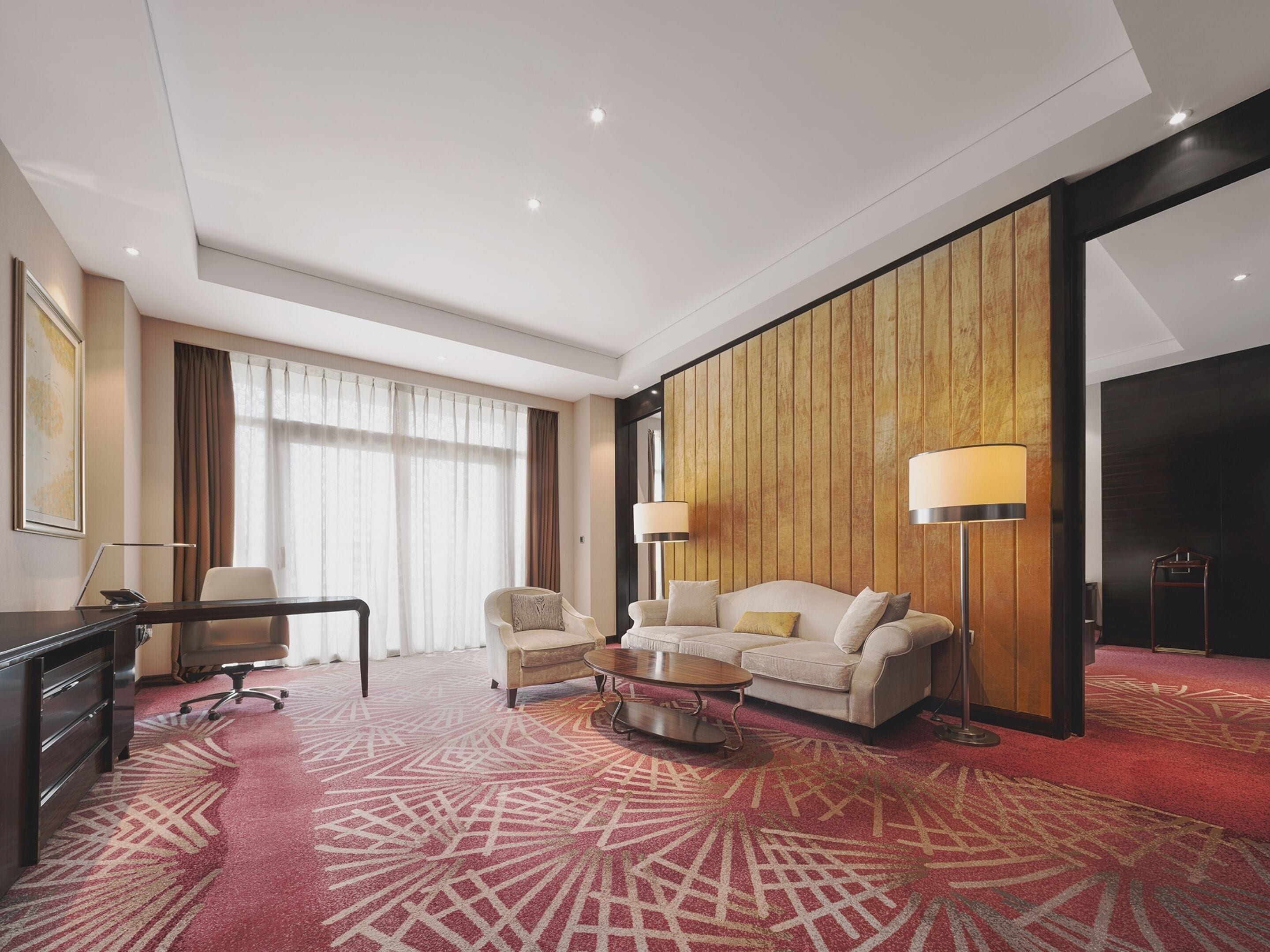 minibar, in-room safe, individually decorated, individually furnished