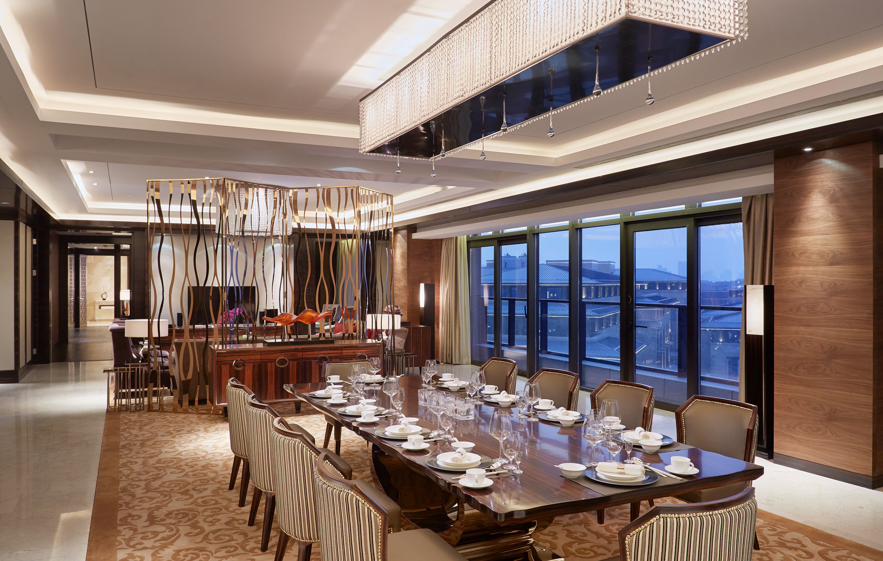 presidential suite | minibar, in-room safe, individually decorated, individually furnished