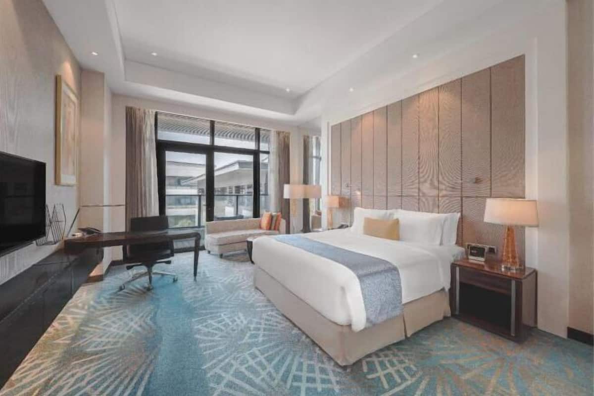 1 bedroom, minibar, in-room safe, individually decorated