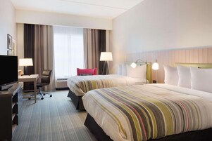 Ropa de cama de alta calidad y colchones con acolchado adicional