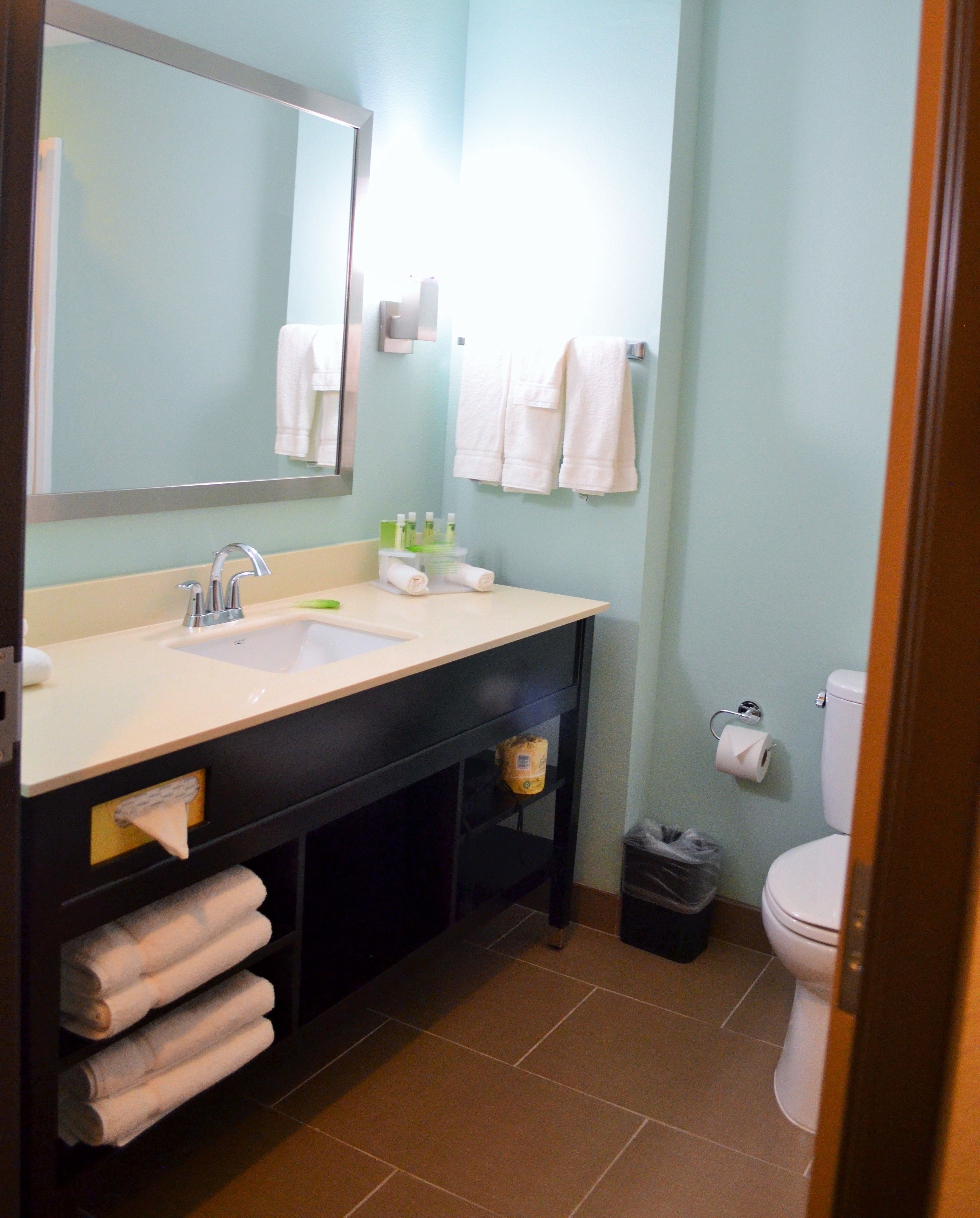 Photo - Holiday Inn Express & Suites Austin South