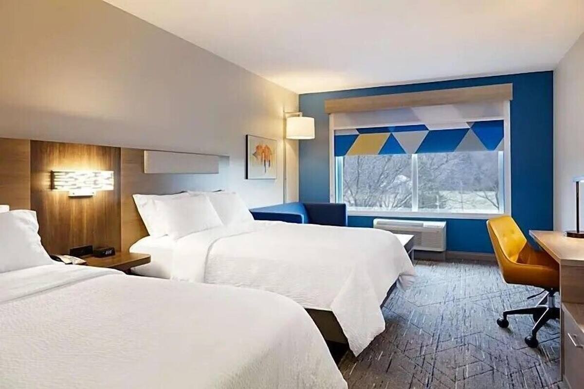 Suite, Multiple Beds, Accessible (Communications Accessible)