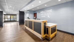 Reception - Hampton Inn & Suites Camp Springs/Andrews AFB (Suitland)