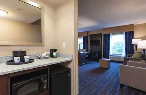 Hampton Inn & Suites Camp Springs/Andrews AFB