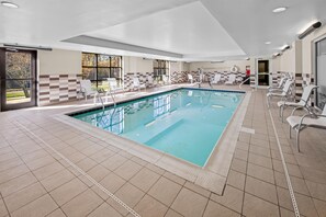Pool - Hampton Inn & Suites Camp Springs/Andrews AFB (Suitland)