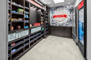 Snack bar