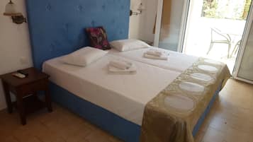 Studio | In-room safe, desk, free cots/infant beds, free WiFi