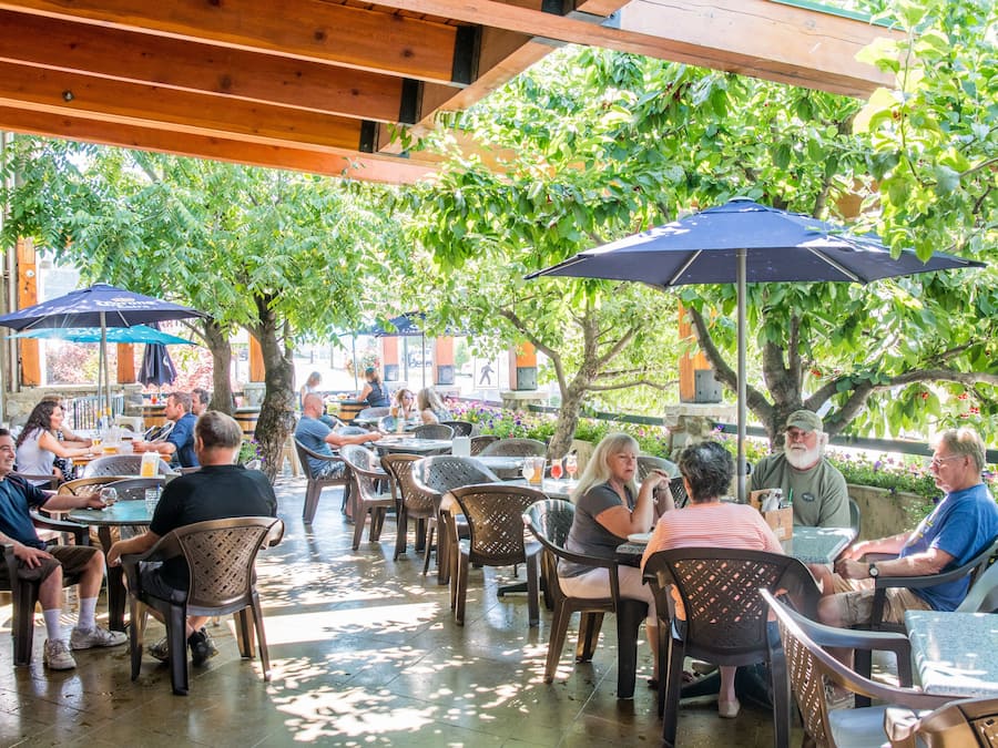 Lunch and dinner served, Greek cuisine