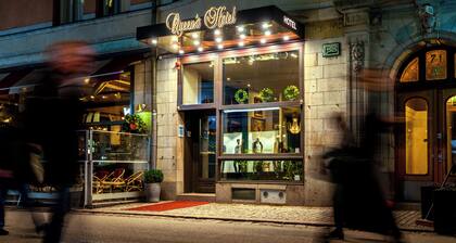 Queen's Hotel by First Hotels