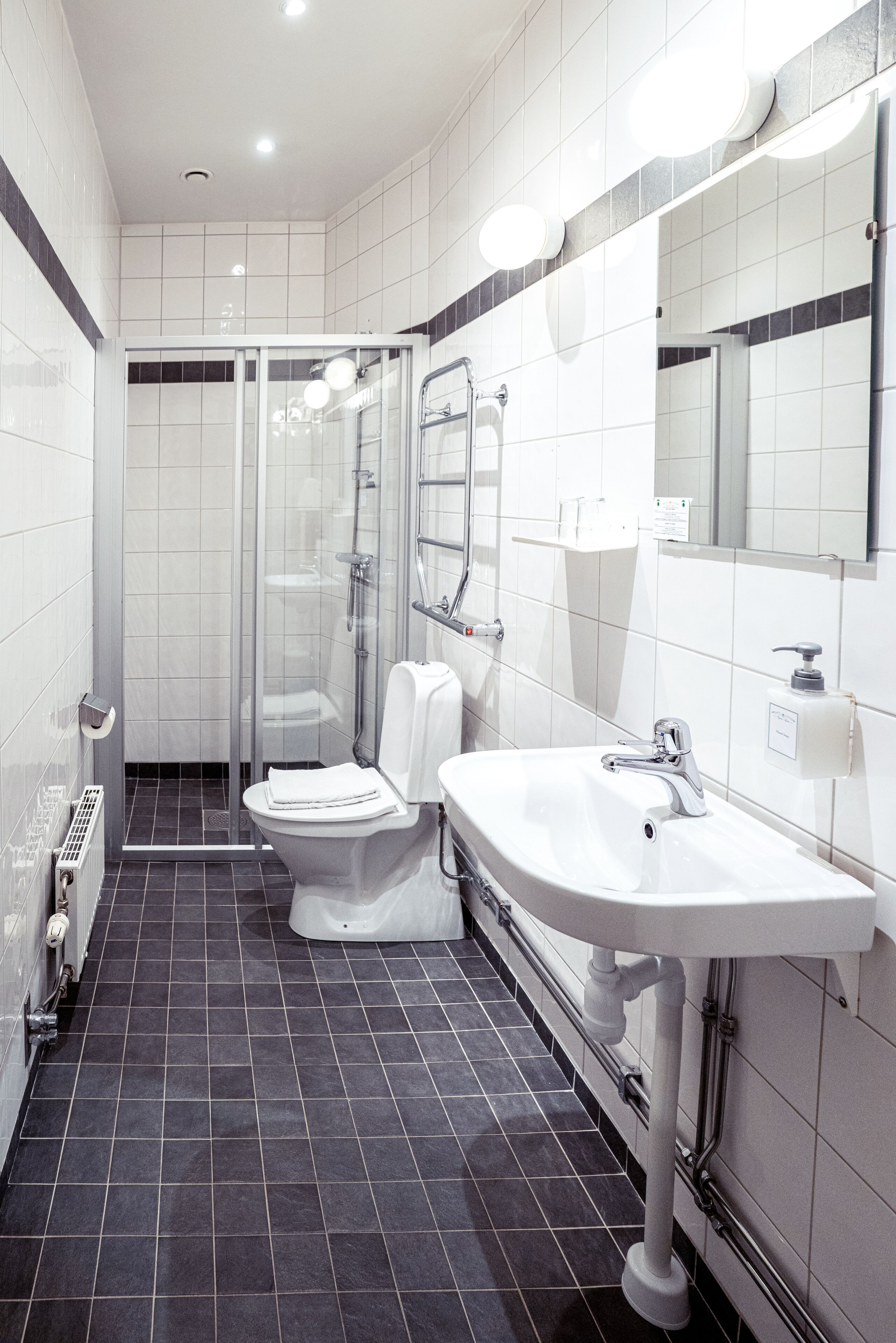 Foto - Queen's Hotel by First Hotels