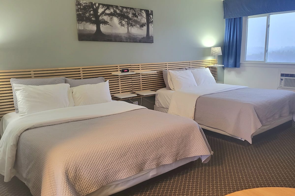 Double Room, 2 Queen Beds