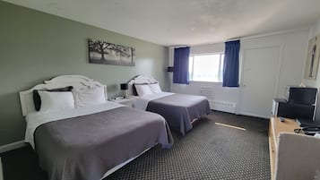 Double Room, 2 Katil Ratu (Queen) | Seterika/papan seterika, katil bayi/kot (percuma), Wi-fi percuma