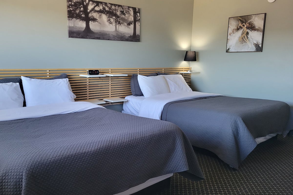Double Room, 2 Queen Beds