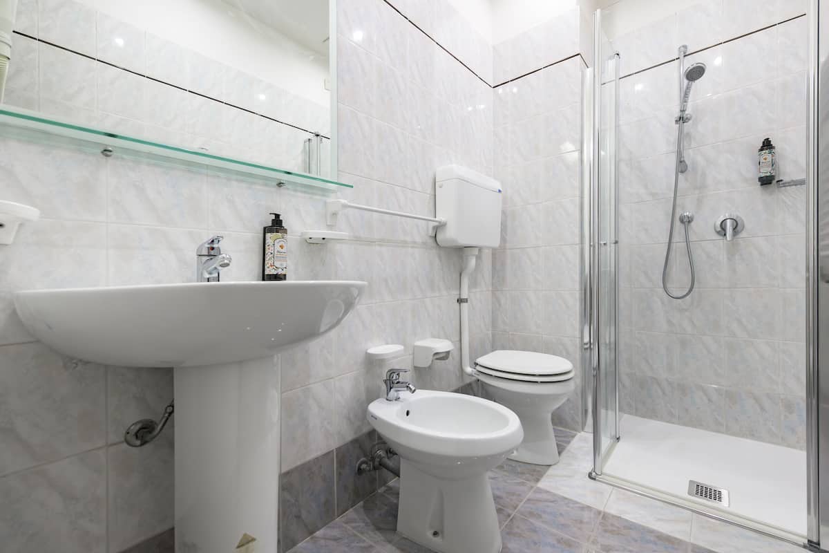 double room, terrace | bathroom | shower, hair dryer, towels